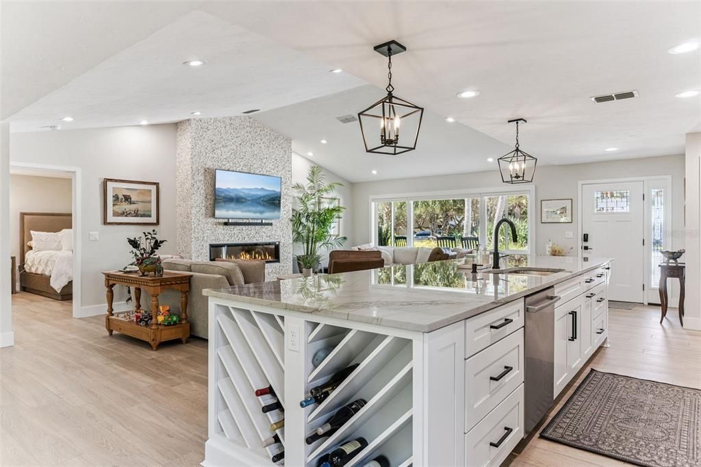 Active With Contract: $1,050,000 (3 beds, 2 baths, 2136 Square Feet)