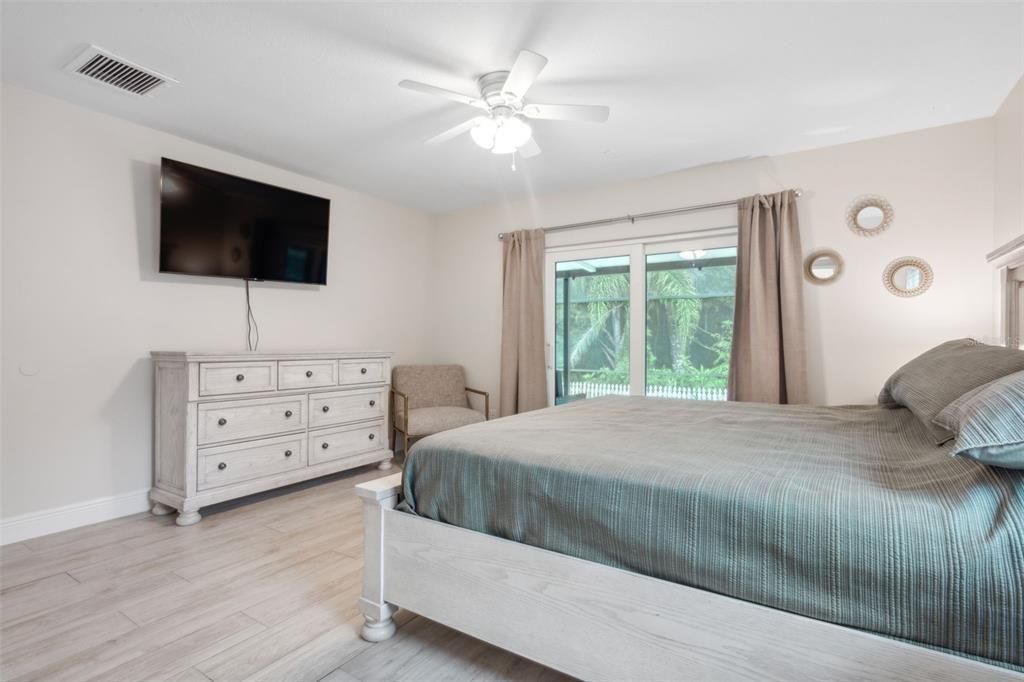 В аренду: $3,400 (3 спален, 2 ванн, 1567 Квадратных фут)