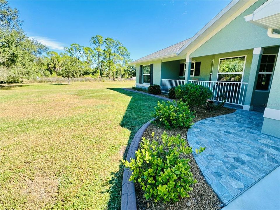 For Sale: $649,900 (3 beds, 2 baths, 1534 Square Feet)