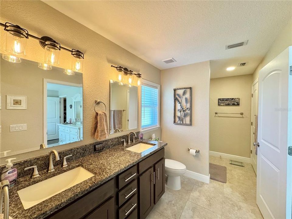 For Sale: $649,900 (3 beds, 2 baths, 1534 Square Feet)