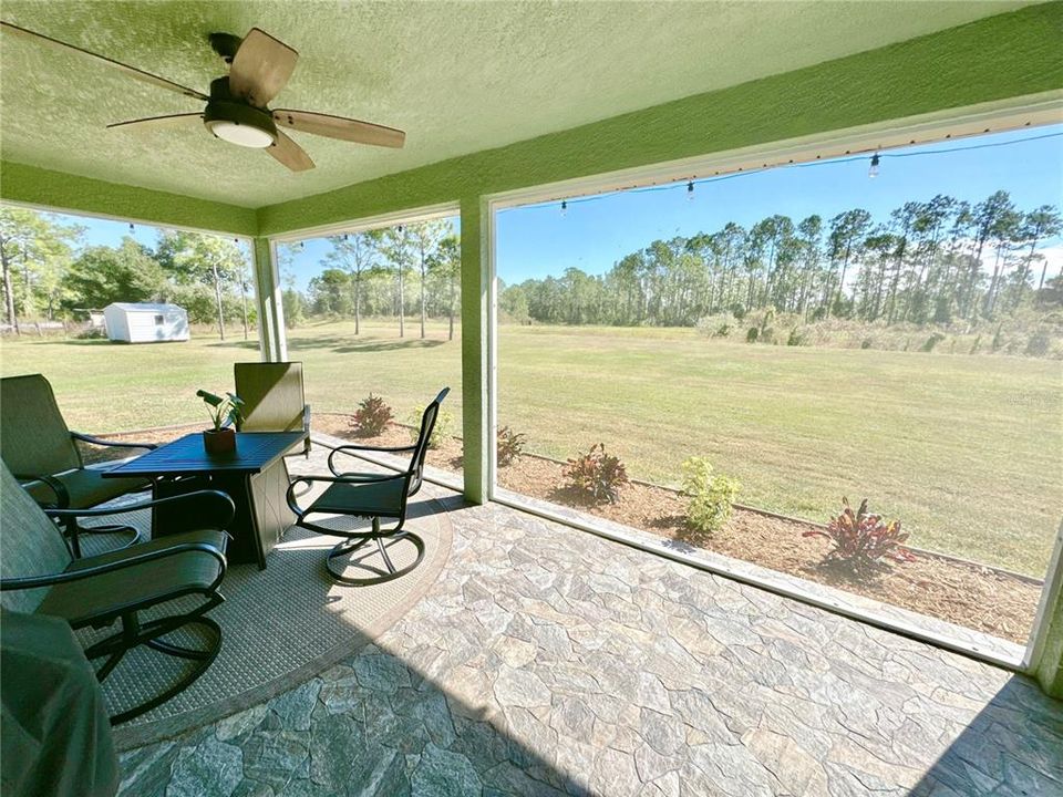 For Sale: $649,900 (3 beds, 2 baths, 1534 Square Feet)