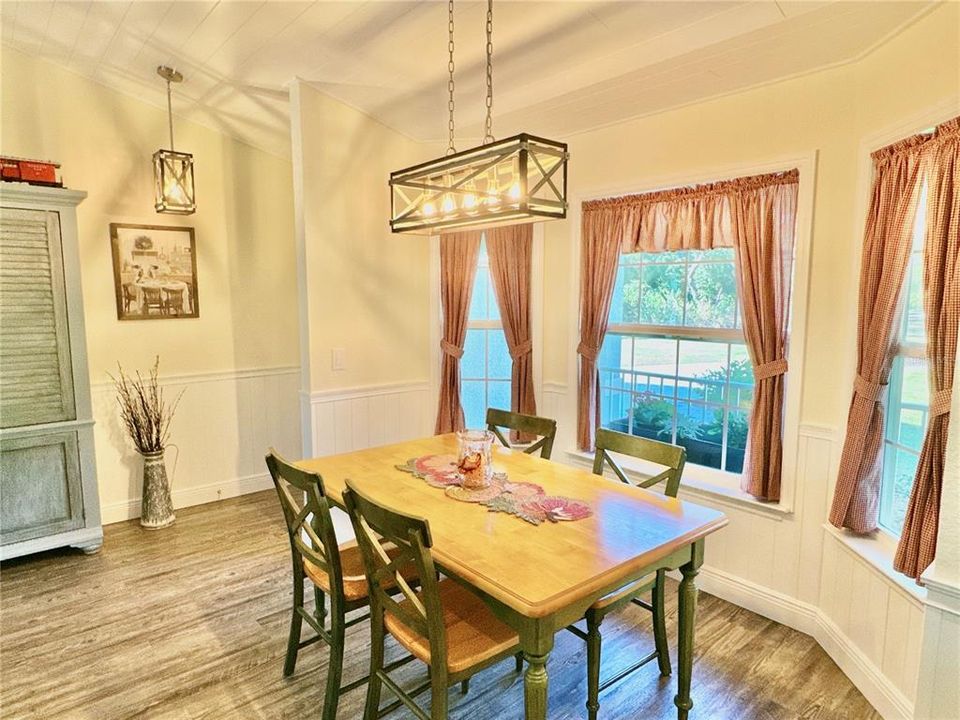 For Sale: $649,900 (3 beds, 2 baths, 1534 Square Feet)