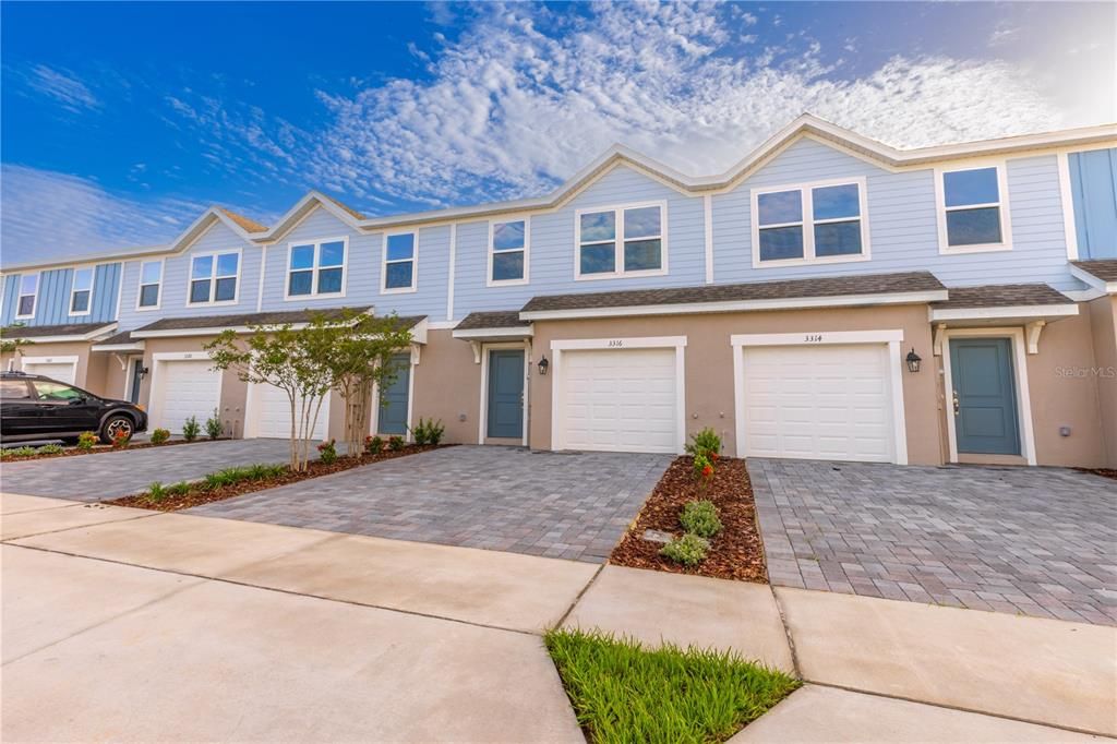 Recently Sold: $260,990 (3 beds, 2 baths, 1451 Square Feet)