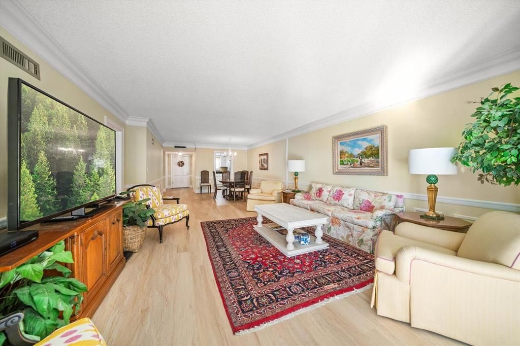 На продажу: $199,000 (2 спален, 2 ванн, 1300 Квадратных фут)