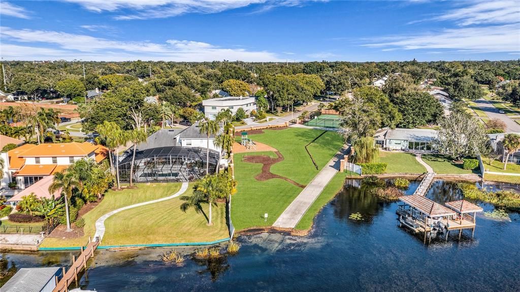 Activo con contrato: $625,000 (4 camas, 3 baños, 2534 Pies cuadrados)