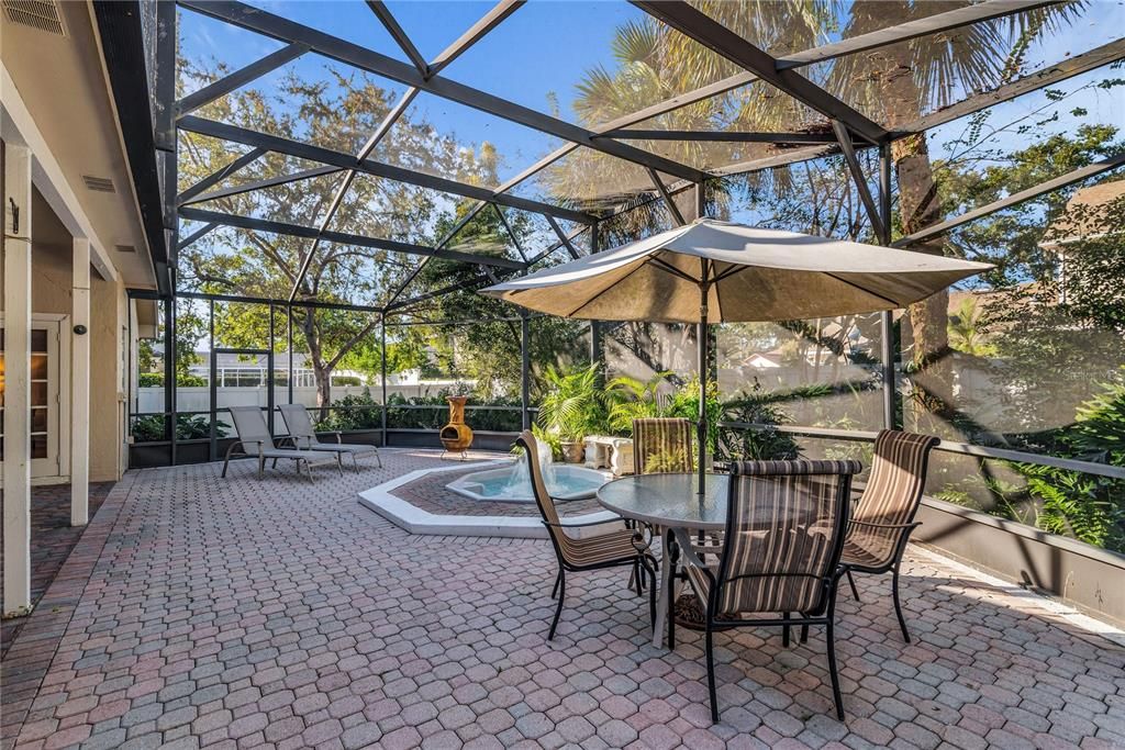 Activo con contrato: $625,000 (4 camas, 3 baños, 2534 Pies cuadrados)