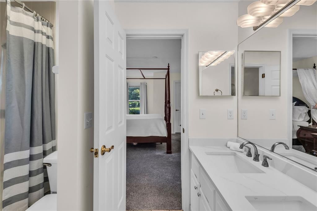 Activo con contrato: $625,000 (4 camas, 3 baños, 2534 Pies cuadrados)