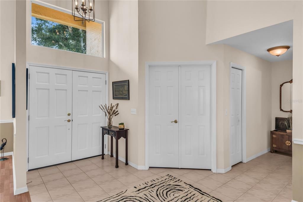 Activo con contrato: $625,000 (4 camas, 3 baños, 2534 Pies cuadrados)