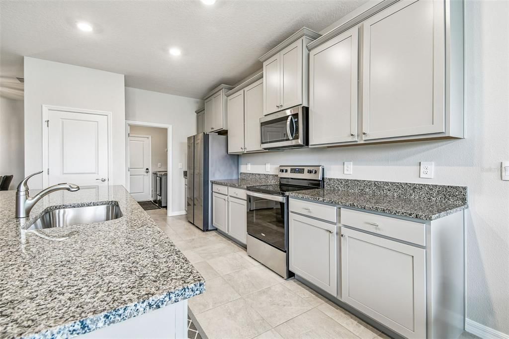 For Sale: $509,900 (3 beds, 2 baths, 1844 Square Feet)