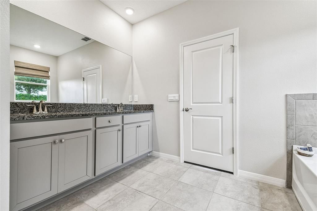 For Sale: $509,900 (3 beds, 2 baths, 1844 Square Feet)