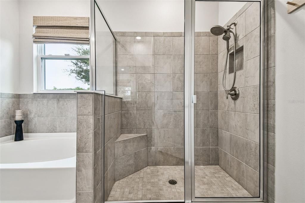 For Sale: $509,900 (3 beds, 2 baths, 1844 Square Feet)