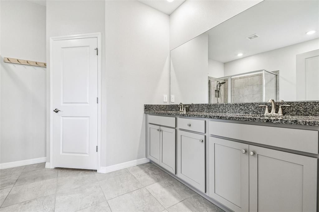 For Sale: $509,900 (3 beds, 2 baths, 1844 Square Feet)