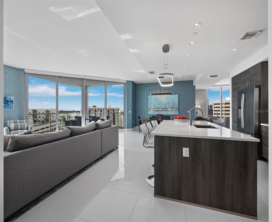 For Sale: $1,875,000 (2 beds, 2 baths, 1893 Square Feet)