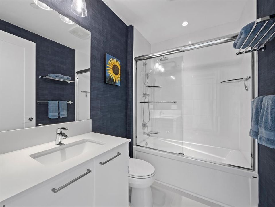 For Sale: $1,875,000 (2 beds, 2 baths, 1893 Square Feet)