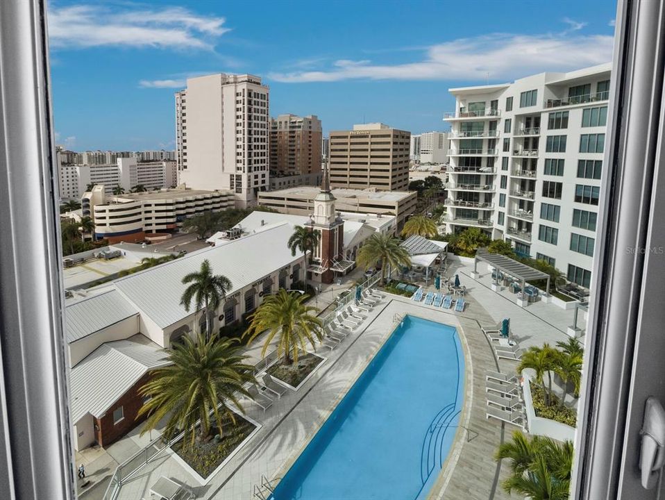 For Sale: $1,875,000 (2 beds, 2 baths, 1893 Square Feet)