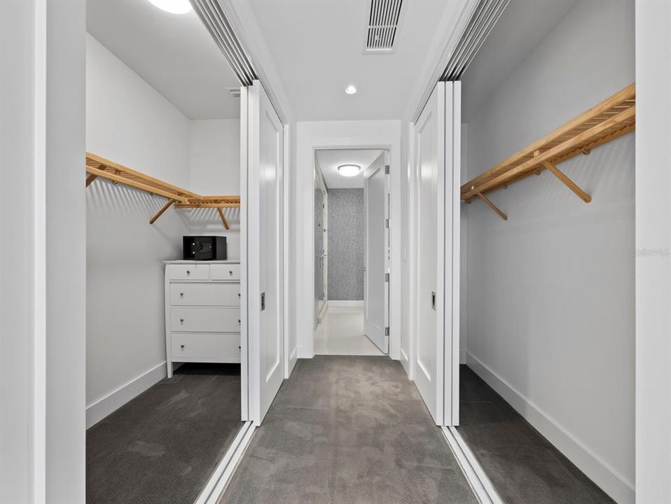 For Sale: $1,875,000 (2 beds, 2 baths, 1893 Square Feet)