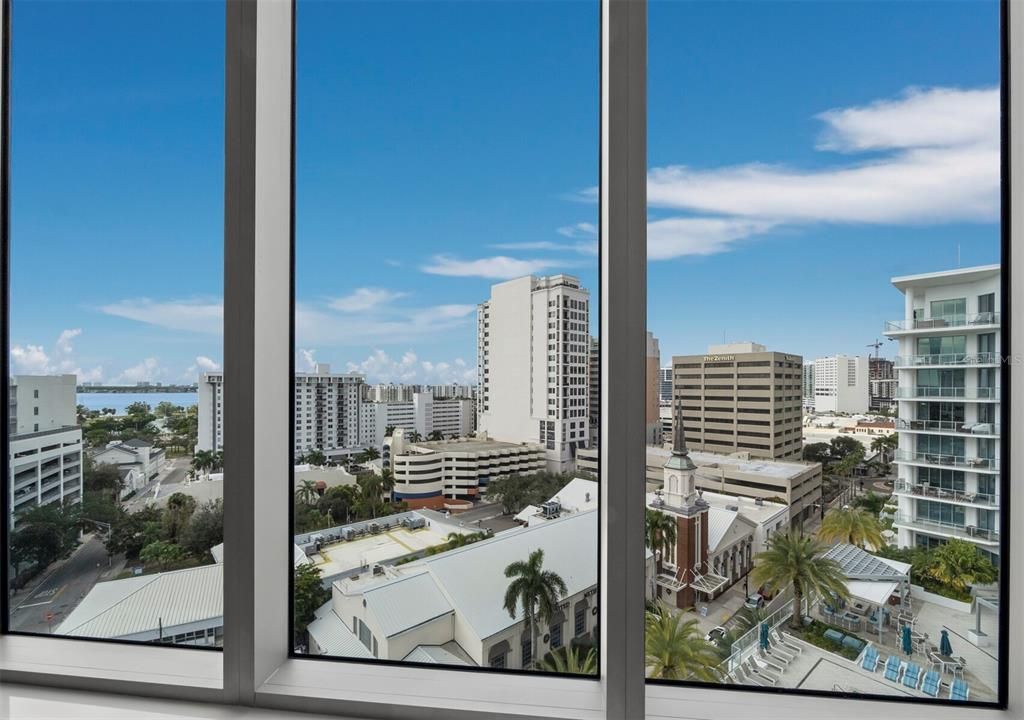 For Sale: $1,875,000 (2 beds, 2 baths, 1893 Square Feet)