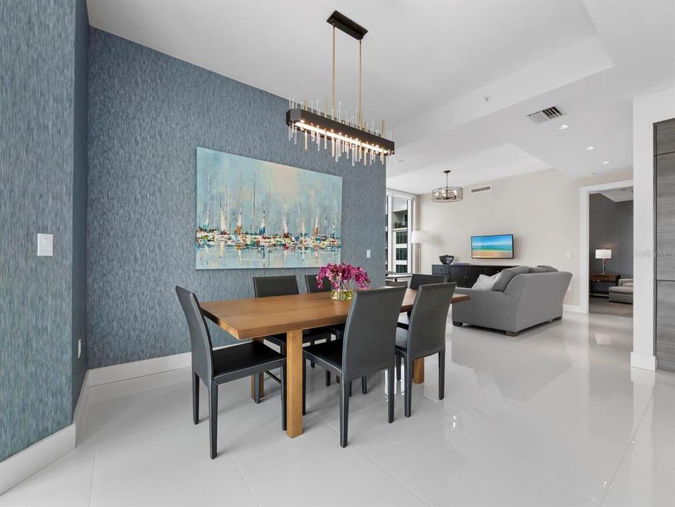 For Sale: $1,875,000 (2 beds, 2 baths, 1893 Square Feet)