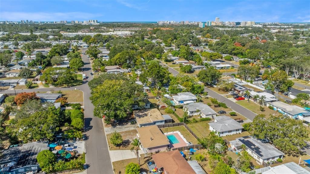 Под контрактом: $330,000 (3 спален, 1 ванн, 988 Квадратных фут)