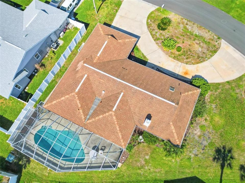 Active With Contract: $399,900 (3 beds, 2 baths, 1974 Square Feet)