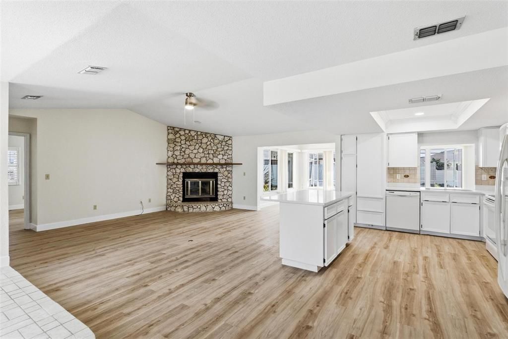 Active With Contract: $399,900 (3 beds, 2 baths, 1974 Square Feet)