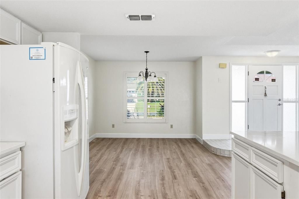 Active With Contract: $399,900 (3 beds, 2 baths, 1974 Square Feet)