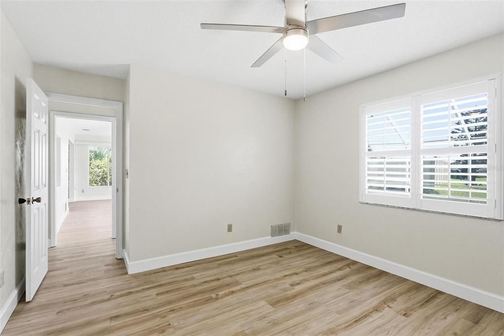 Active With Contract: $399,900 (3 beds, 2 baths, 1974 Square Feet)