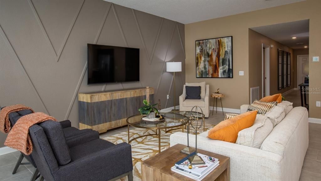 Active With Contract: $411,756 (4 beds, 2 baths, 1936 Square Feet)