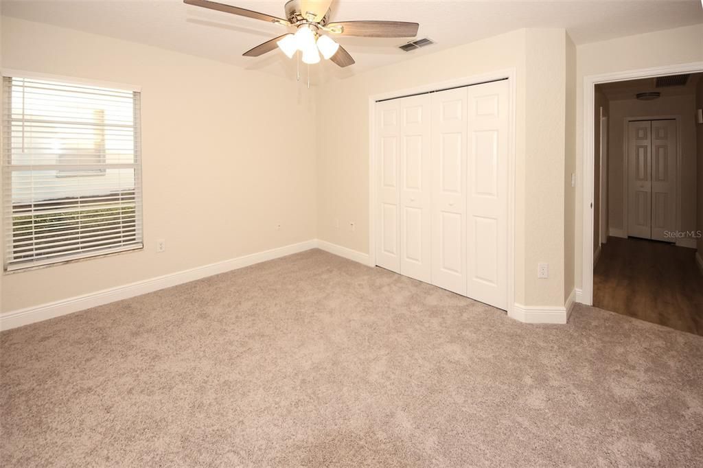 For Sale: $399,900 (3 beds, 2 baths, 1926 Square Feet)