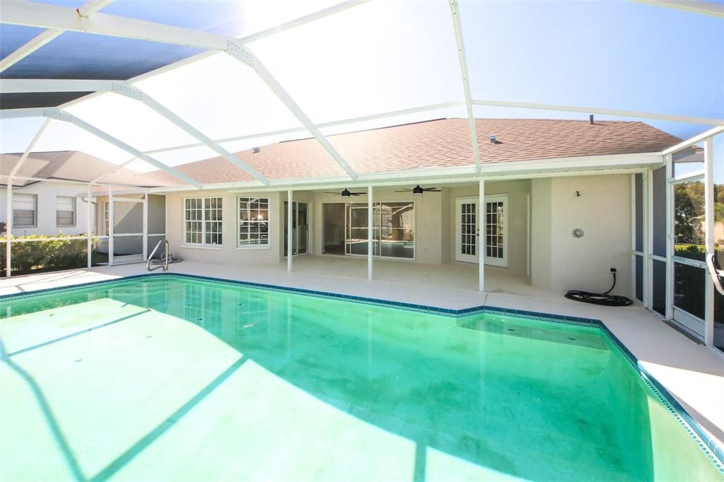 For Sale: $399,900 (3 beds, 2 baths, 1926 Square Feet)