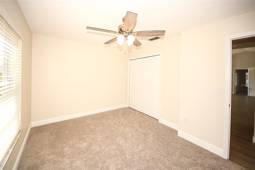 For Sale: $399,900 (3 beds, 2 baths, 1926 Square Feet)