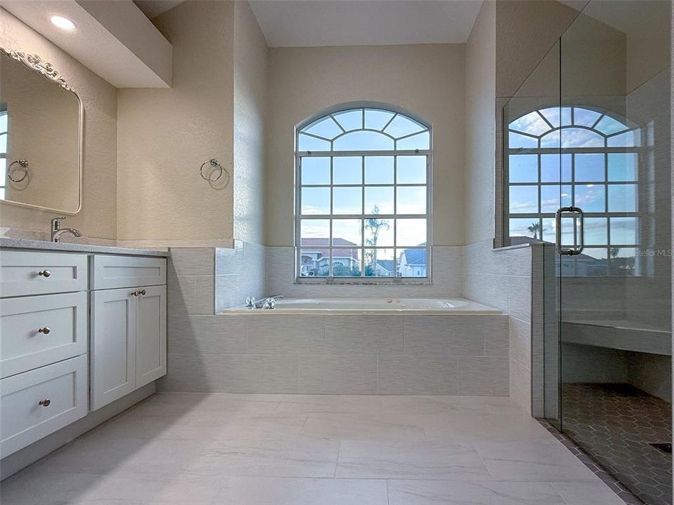 For Sale: $399,900 (3 beds, 2 baths, 1926 Square Feet)