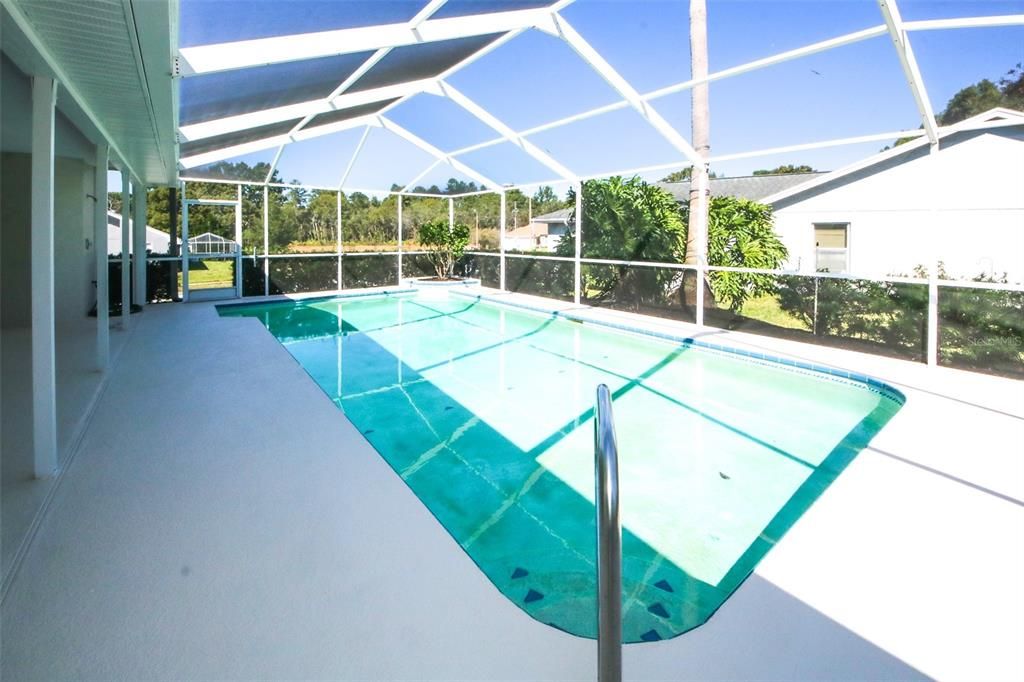 For Sale: $399,900 (3 beds, 2 baths, 1926 Square Feet)