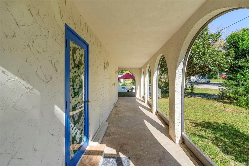 For Sale: $335,000 (5 beds, 3 baths, 2817 Square Feet)