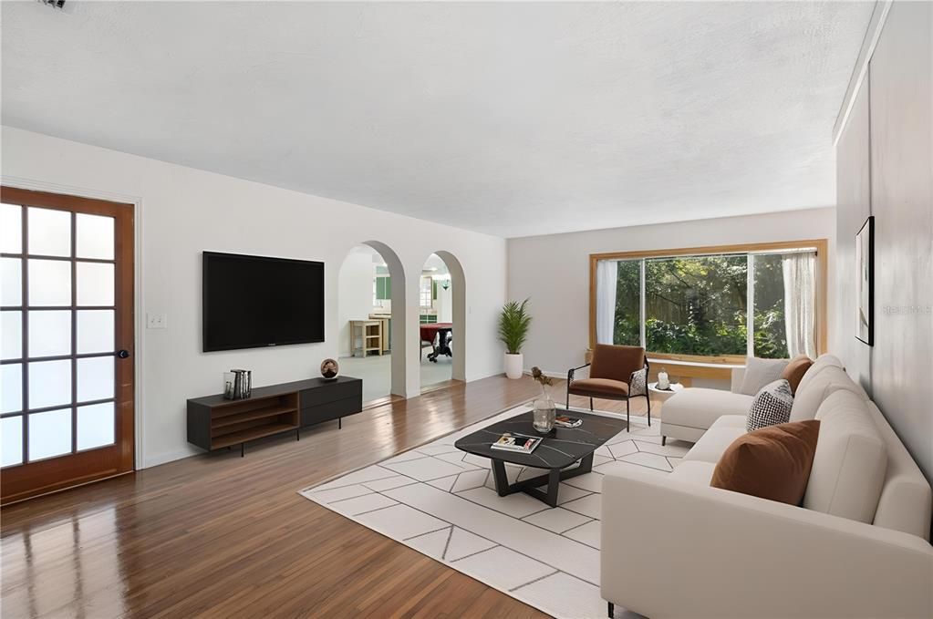 For Sale: $335,000 (5 beds, 3 baths, 2817 Square Feet)