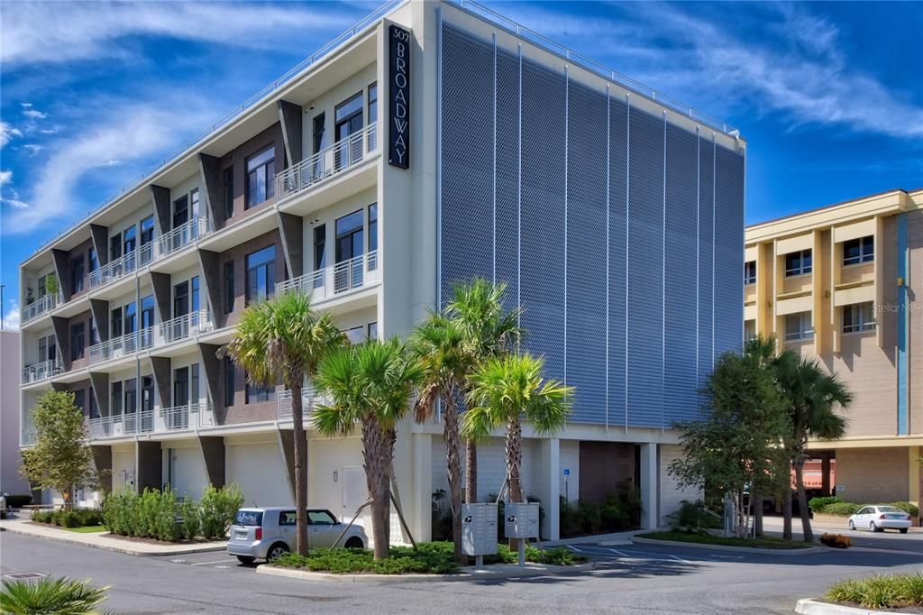 出租: $2,295 (2 贝兹, 2 浴室, 1203 平方英尺)