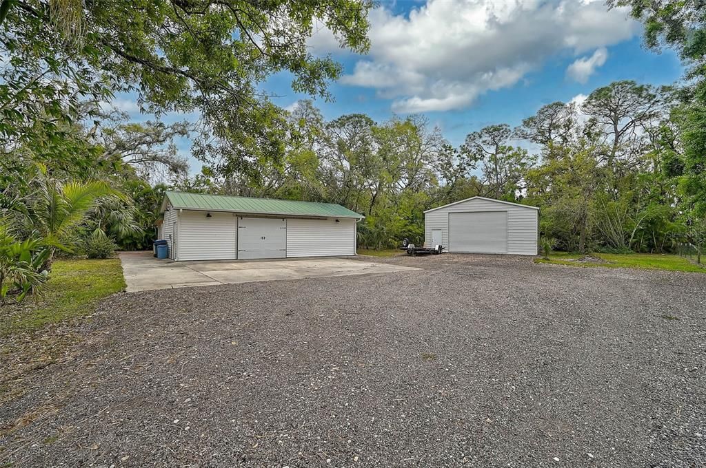 Active With Contract: $560,000 (2 beds, 1 baths, 1283 Square Feet)