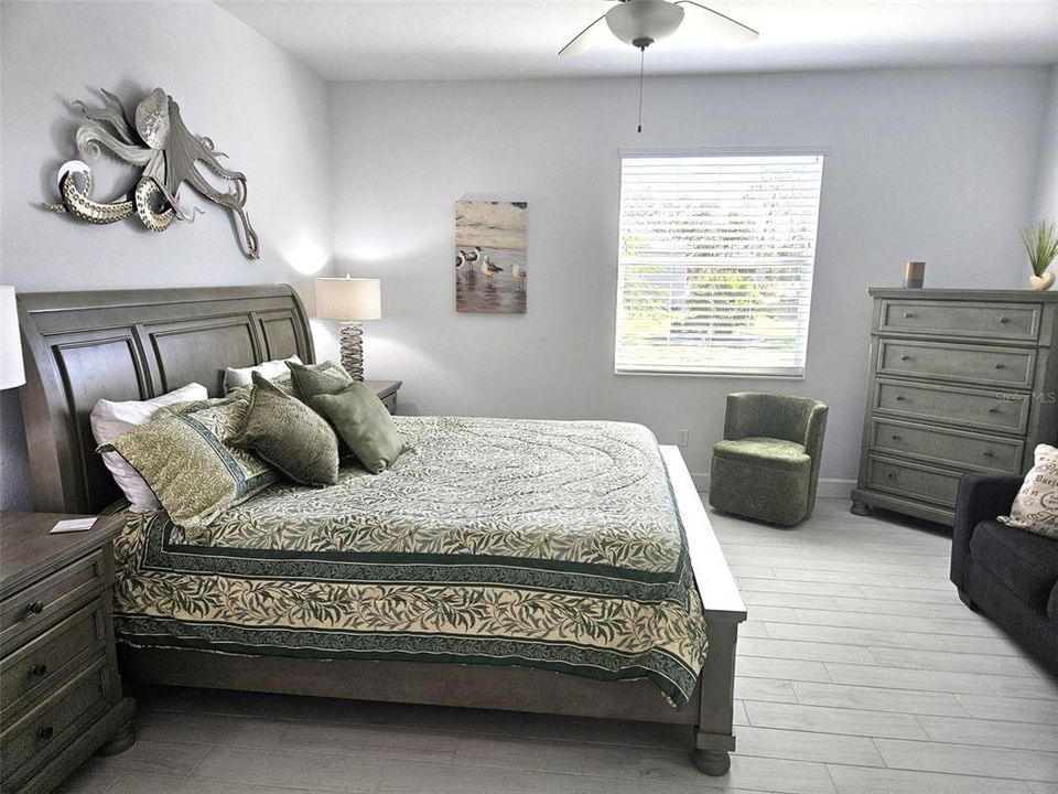 For Rent: $2,500 (3 beds, 2 baths, 1287 Square Feet)