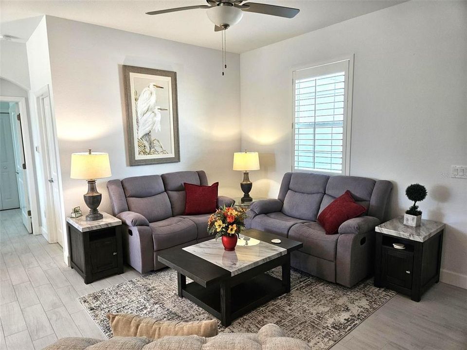 For Rent: $2,500 (3 beds, 2 baths, 1287 Square Feet)