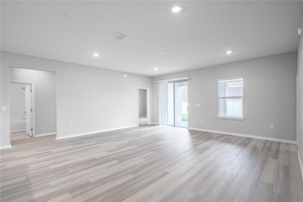 Active With Contract: $350,900 (4 beds, 2 baths, 2356 Square Feet)