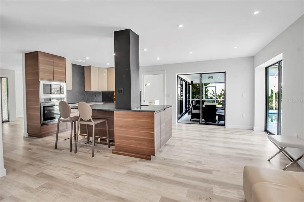 For Sale: $1,675,000 (3 beds, 2 baths, 1995 Square Feet)