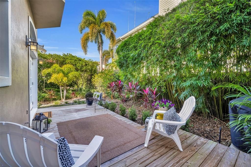 For Sale: $845,000 (3 beds, 3 baths, 2116 Square Feet)