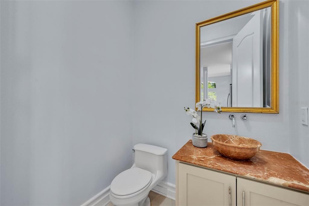 For Sale: $845,000 (3 beds, 3 baths, 2116 Square Feet)