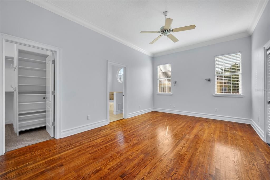 For Sale: $845,000 (3 beds, 3 baths, 2116 Square Feet)