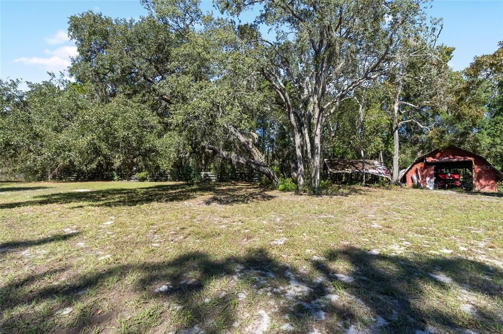 Под контрактом: $189,000 (2 спален, 1 ванн, 728 Квадратных фут)