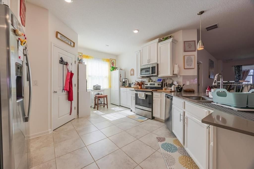 For Sale: $420,990 (4 beds, 3 baths, 2110 Square Feet)