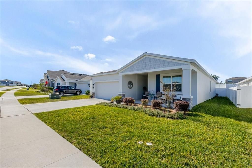 For Sale: $420,990 (4 beds, 3 baths, 2110 Square Feet)