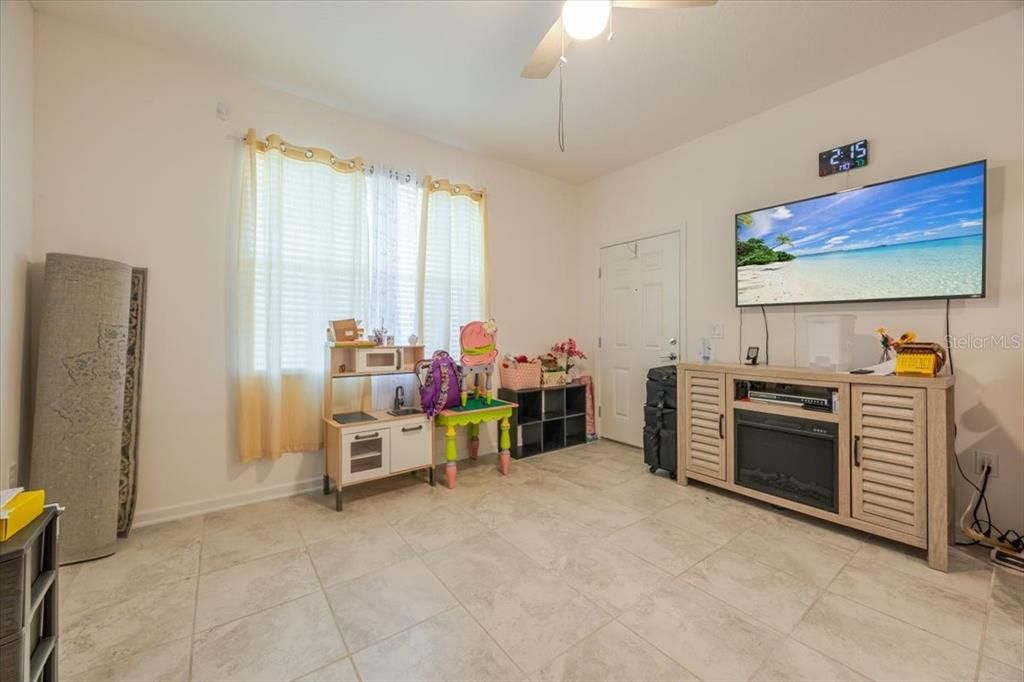 For Sale: $420,990 (4 beds, 3 baths, 2110 Square Feet)