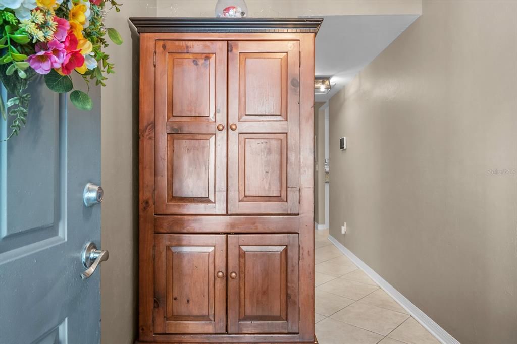 На продажу: $325,000 (3 спален, 2 ванн, 1584 Квадратных фут)