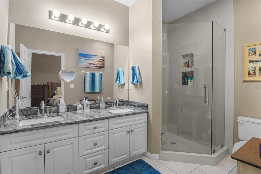 На продажу: $325,000 (3 спален, 2 ванн, 1584 Квадратных фут)